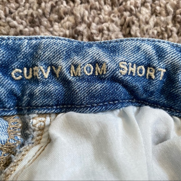 AE Curvy mom shorts - Picture 2 of 6